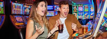 qq2 Slots ဂိမ်းအမျိုးအစားများ — Jackpot နှင့် Free Spins Feature ပါသော Myanmar Online Slots