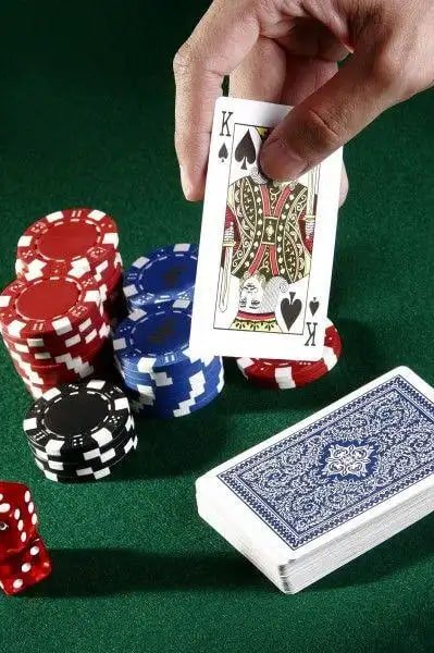 qq2 စလော့ဂိမ်းများ — မြန်မာ Online Slot Games ကစားနိုင်သောနေရာ